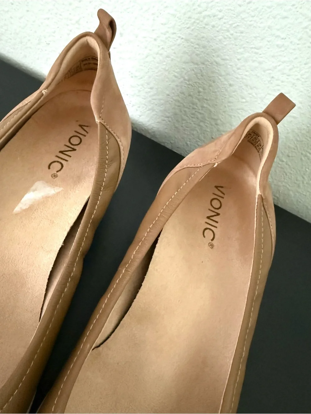 Vionic Leather Jacey Wedge Toffee Orthotic Arch Support